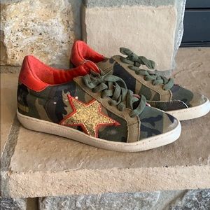 Freebird sneakers